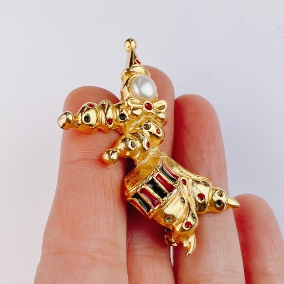 Vintage Drummer Clown Jester Brooch Enamel Figural 1960s-1970s Gold Tone Pin - Picture 6 of 8
